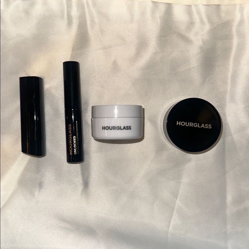 Hourglass essentials - Picture 8 of 8